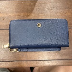 Tory Burch Zip Wallet